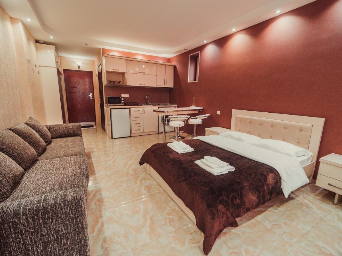 Apart Hotel Orbi Batumi Esterno foto
