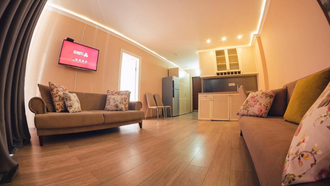 Apart Hotel Orbi Batumi Esterno foto