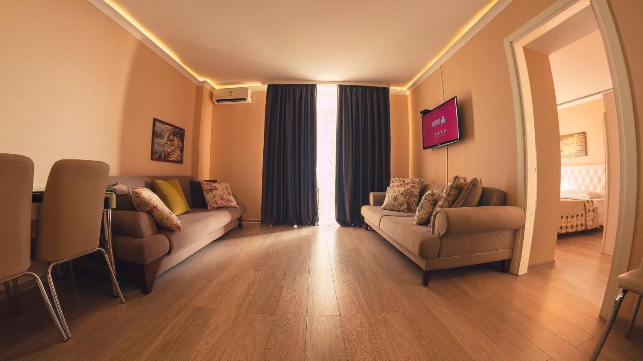Apart Hotel Orbi Batumi Esterno foto